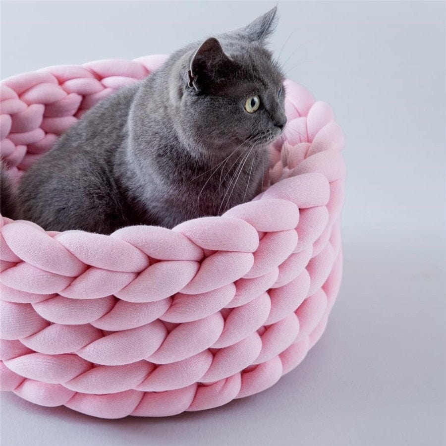 Hand-woven Pet Sleeping Basket