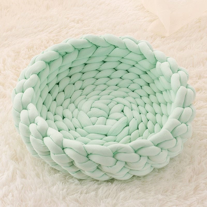 Hand-woven Pet Sleeping Basket